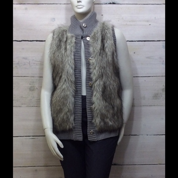 🔴HP Michael Michael Kors - Faux Fur Vest - Picture 3 of 3