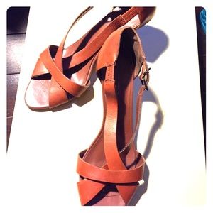 Banana Republic Caramel Sandals w/ Kitten Heel