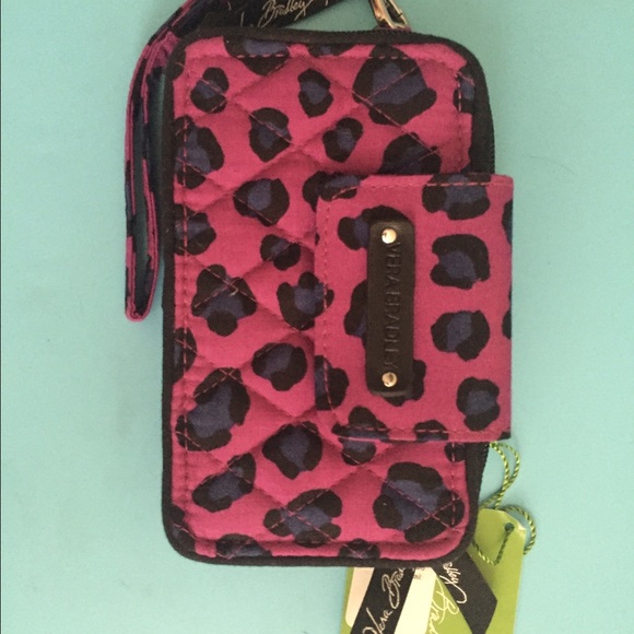 New with tags Vera Bradly cell phone wristlet - Picture 1 of 2