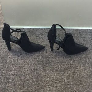 Black suede cutout shoes