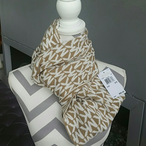 Michael Kors infinity scarf NWT - Picture 3 of 4