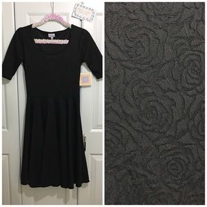 LuLaRoe Nicole Dress Small