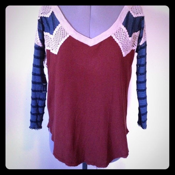 Free People  Wide V-Neck Waffle Shirt Size Small