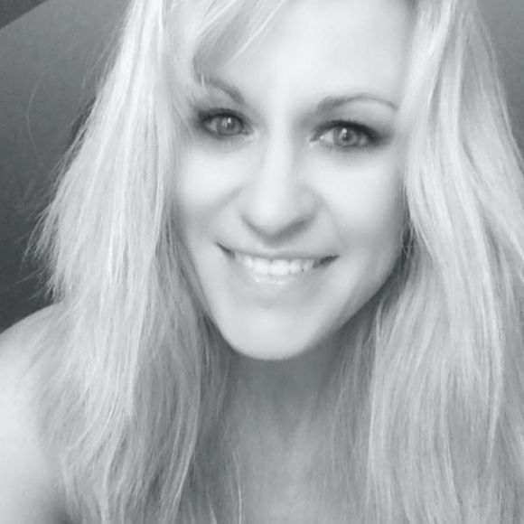 Meet your Posher, Kimberly - Picture 1 of 1