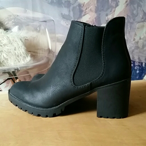 Shoe Cult Ankle Booties. Nasty Gal Like new leathe