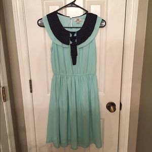 Dress up, blue dress!