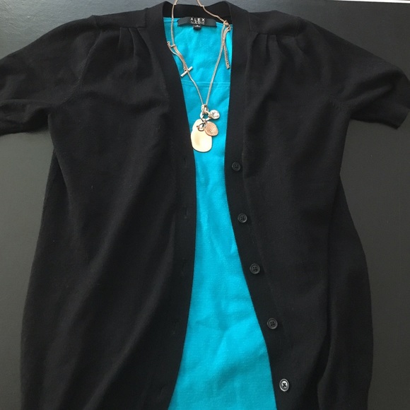 3/$15!! Short sleeve shirt for work