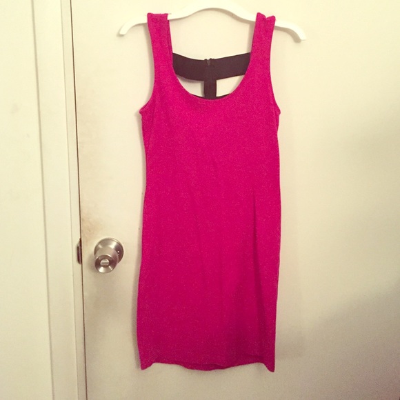 Pink bodycon dress