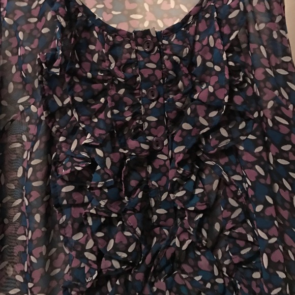 Ruffle front top - Picture 2 of 2