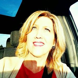 Meet your Posher, Deb