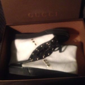 Gucci Napa Moorea Hi-top Sneakers