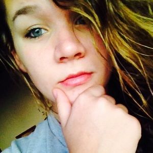 Meet your Posher, Destiny