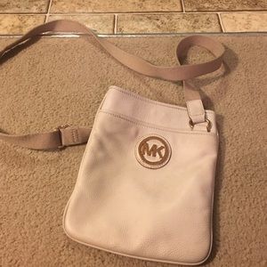 Michael kors crossbody