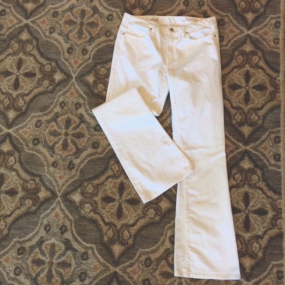 NWOT GAP White Long and Lean jeans