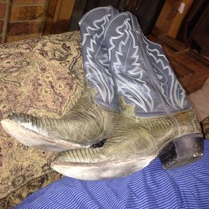 Justin cowboy boots size 9d