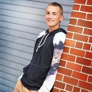 Meet your Posher, Cody