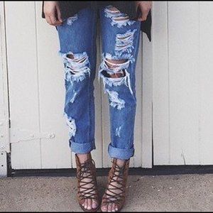 ZARA Trafaluc Dark Distressed Boyfriend Jean