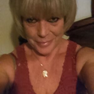 Meet your Posher, Eva