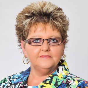 Meet your Posher, Elaine