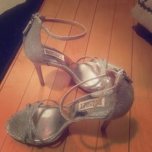 Badgley Mischka pumps