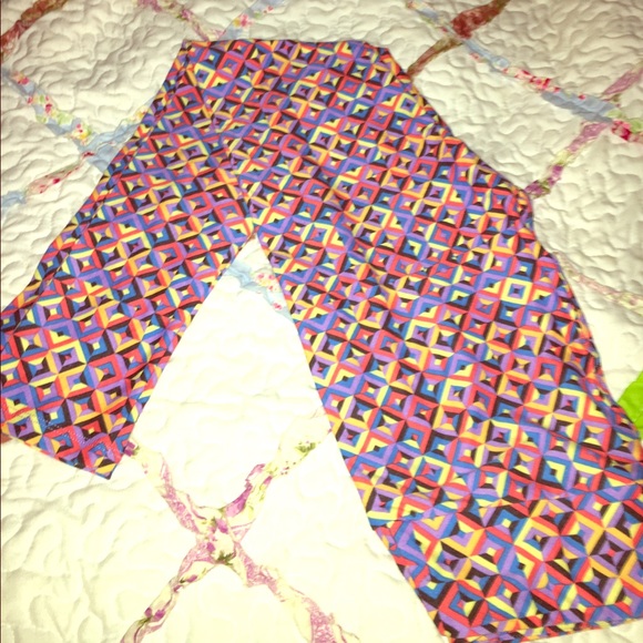 NWT GORGEOUS LULAROE LEGGINGS COOL GEOMETRIC PRINT