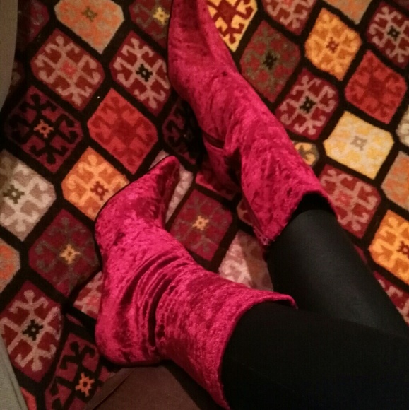 MICHAEL Michael Kors Shoes - 🌼HP🌼 Crushed velvet stiletto ankle boots Ashlyn