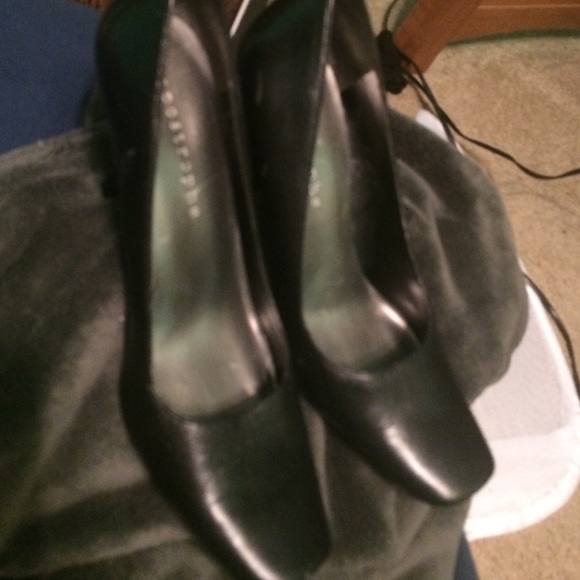 Black heels