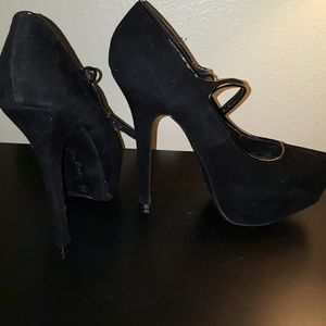 Anne Michelle Heels