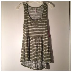 🎉NWT🎉 High-Low Tunic