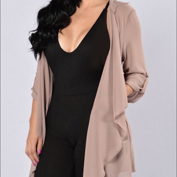 Light As A Feather Jacket in Mocha