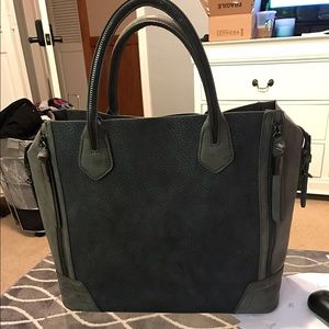 Steve Madden Tote bag