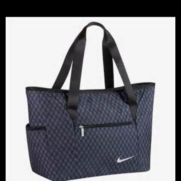 Nike Handbags - Nike gym bag!