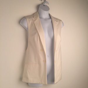 🐩NWOT Plus Size Cream Mossimo Sleeveless Vest
