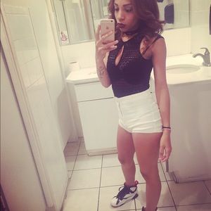 Meet your Posher, Ana