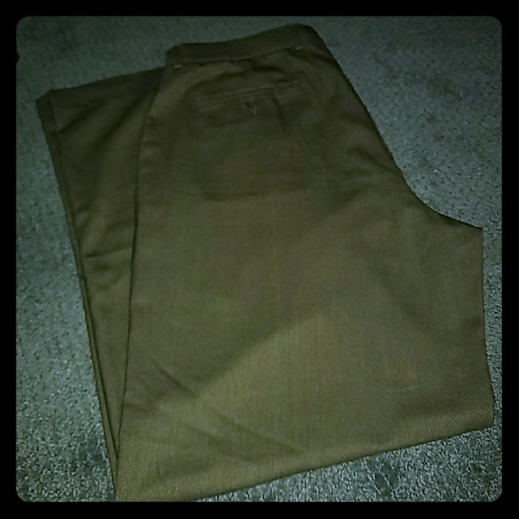 Van Heusen Other - Men dress pants