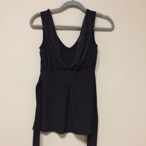 BLOWOUT  White House Black Market Top