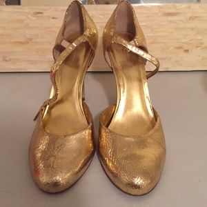 Jessica Simpson Metallic Gold Crackle Heels