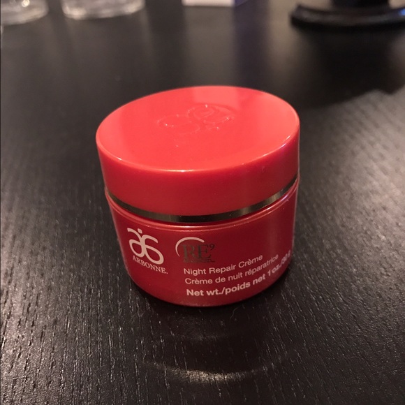 Arbonne night repair creme