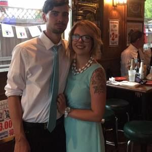 Meet your Posher, Danielle