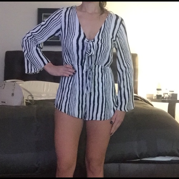 Romper - Picture 2 of 4