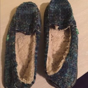 Sanuk slippers