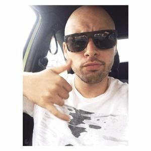 Meet your Posher, Axel