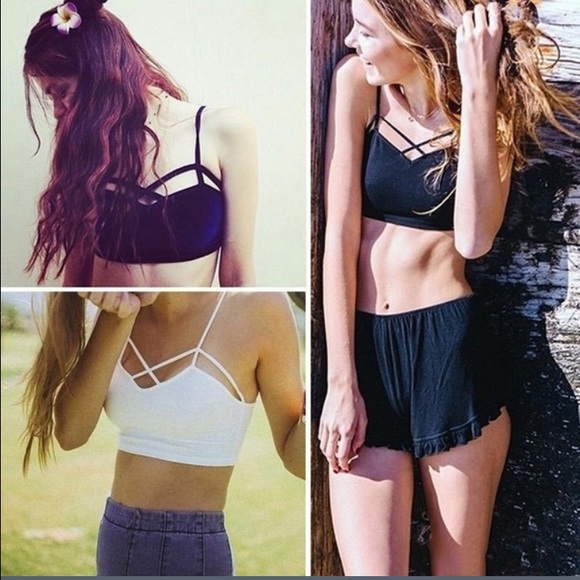 💫SOLD OUT Bandeau Cutout Bra Crop Top⭐️ - Picture 3 of 4