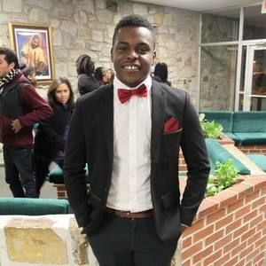 Meet your Posher, Derrick