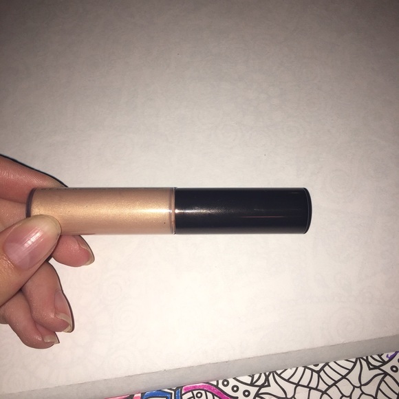 unused becca opal liquid highlighter
