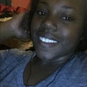 Meet your Posher, Briana
