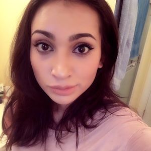 Meet your Posher, Araceli