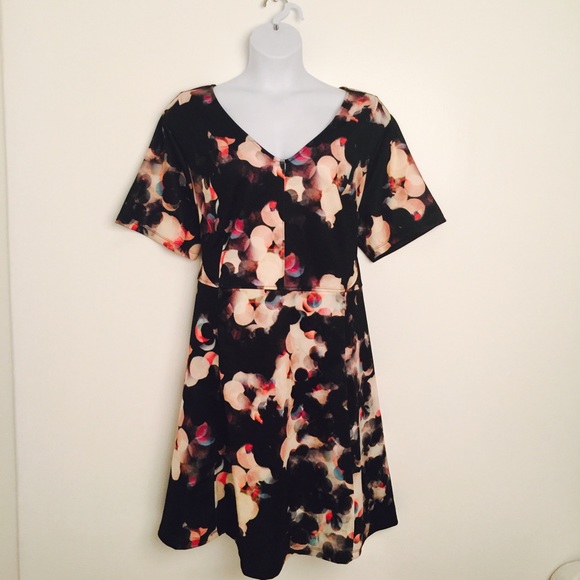 💐Plus Size Ava & Viv Multi Colored Skater Dress