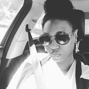 Meet your Posher, Alesia