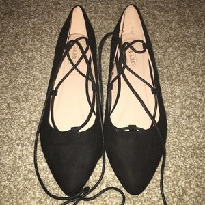🆕 Wide Fit Black lace-up flats from Simplybe